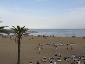 Umělá barcelonská pláž.